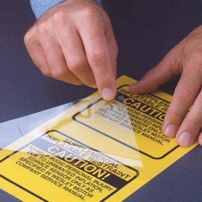etichette-con-film-di-protezione